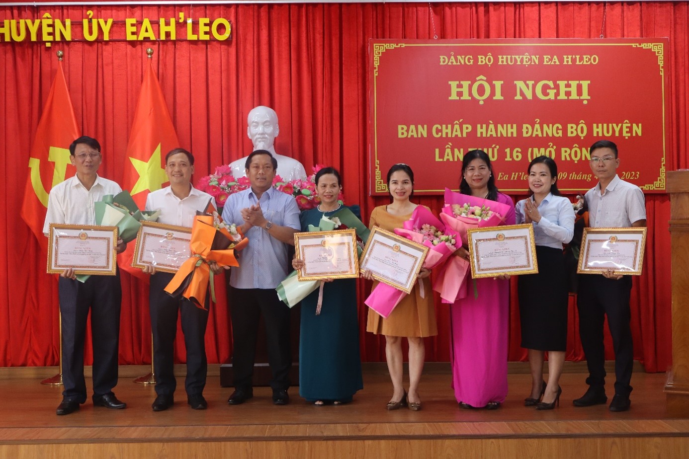 Hội nghị Ban Chấp hành Đảng bộ huyện Ea H’Leo lần thứ 16 ( mở rông)